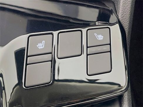 Used 2025 Kia Sportage EX w/ Premium Package image 21