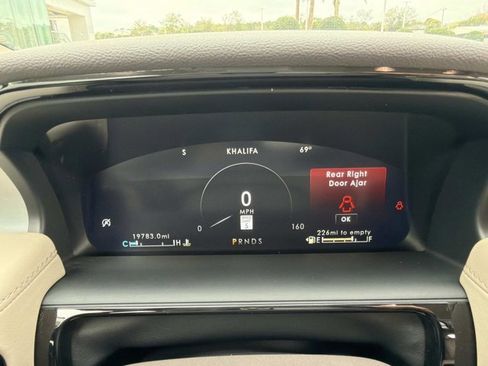 Certified 2023 Lincoln Nautilus FWD w/ Premium Package image 31