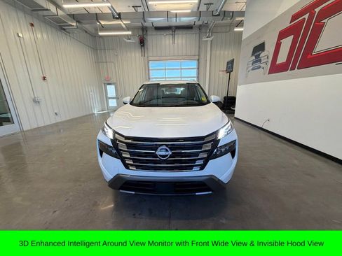 Used 2025 Nissan Rogue SL w/ Tech Package AWD/4WD image 13