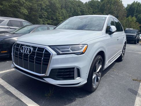 Used 2021 Audi Q7 3.0T Premium Plus w/ Premium Plus Package AWD/4WD image 3