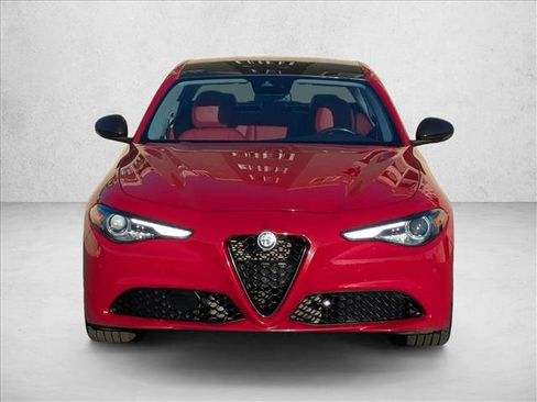 Used 2020 Alfa Romeo Giulia w/ Nero Edizione image 2