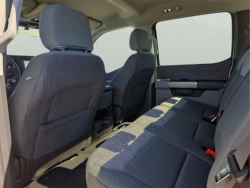 New 2026 Ford F250 XLT w/ FX4 Off-Road Package image 10