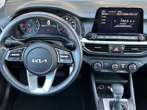 Used 2023 Kia Forte LXS w/ LXS Technology Package image 12