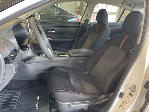 Certified 2025 Nissan Sentra SR image 10