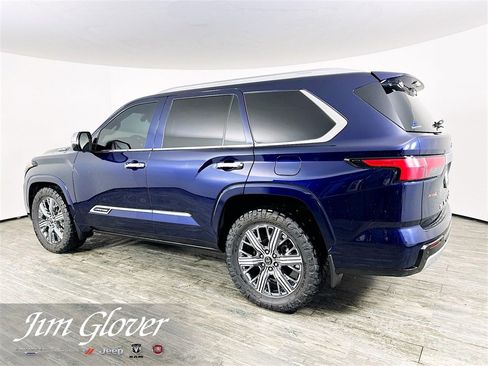 Used 2024 Toyota Sequoia Capstone image 5