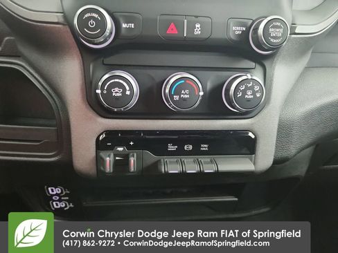 Used 2024 RAM 3500 Tradesman w/ Chrome Appearance Group image 18