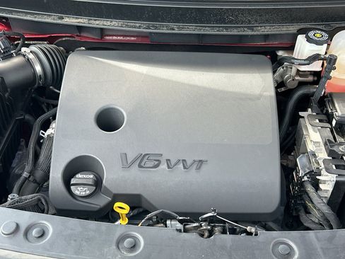 Used 2024 Buick Enclave Premium image 28