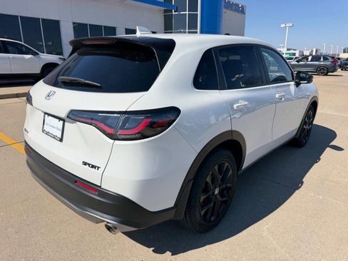 Certified 2024 Honda HR-V Sport image 2