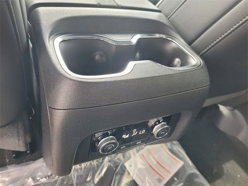 New 2025 Buick Enclave Sport Touring w/ Power Package image 8