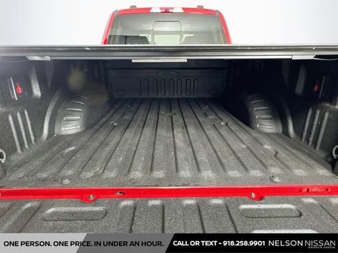 Used 2022 Ford F250 Lariat w/ Black Appearance Package AWD/4WD image 27