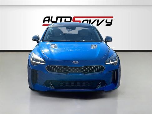 Used 2022 Kia Stinger GT2 image 2