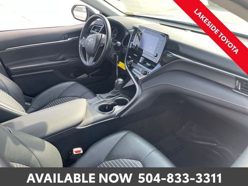 Used 2023 Toyota Camry SE image 15