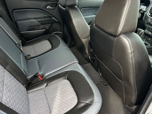 Used 2020 Chevrolet Colorado Z71 image 17