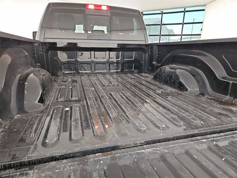 Used 2024 RAM 2500 Laramie w/ Safety Group image 32