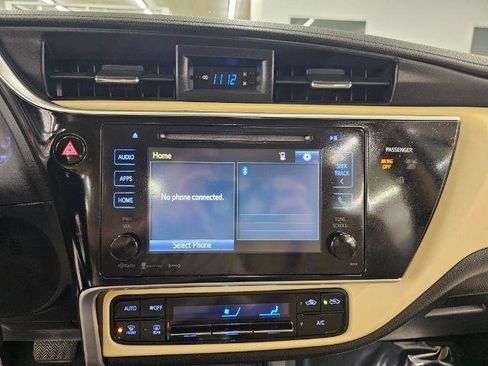 Used 2017 Toyota Corolla LE w/ LE Premium Package image 15