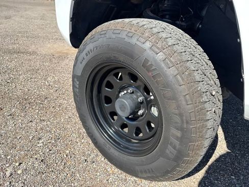 Used 2022 Toyota Tacoma SR5 image 18