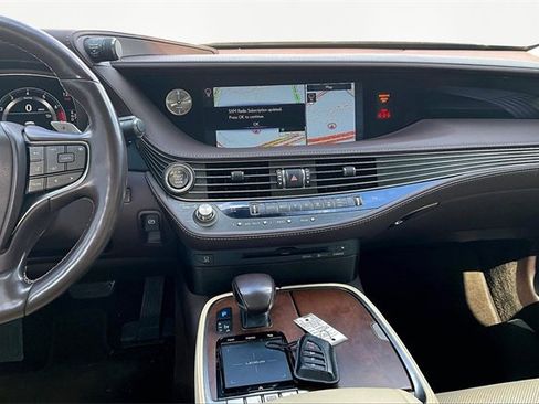 Used 2018 Lexus LS 500 w/ Accessory Package (Z2) image 6