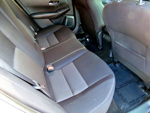 Used 2022 Nissan Sentra SV w/ All-Weather Package image 31