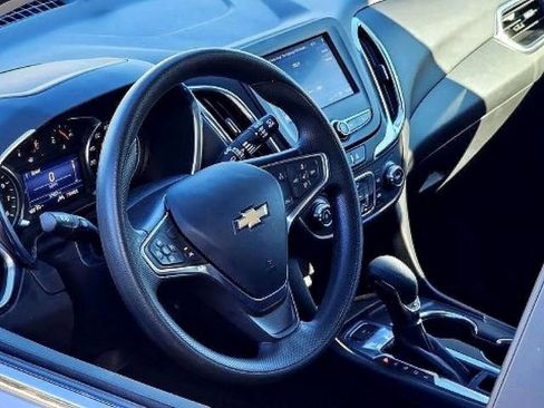 Used 2023 Chevrolet Equinox LT w/ LPO, Floor Liner Package image 17