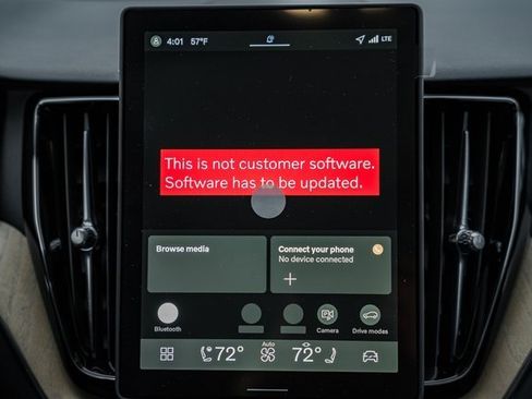 New 2026 Volvo XC60 B5 Plus w/ Protection Package Premier image 22