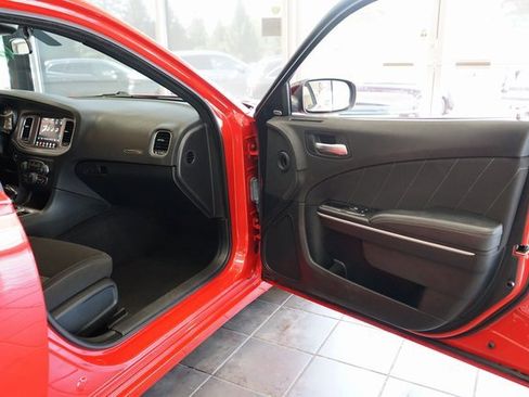 Used 2023 Dodge Charger SXT image 38