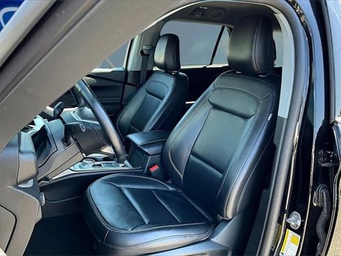Certified 2023 Ford Explorer XLT w/ Equipment Group 202A image 23