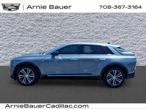 Used 2023 Cadillac Lyriq 2WD image 9
