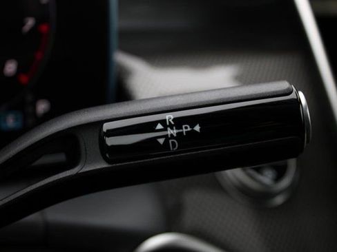 New 2025 Mercedes-Benz GLC 43 AMG 4MATIC image 24