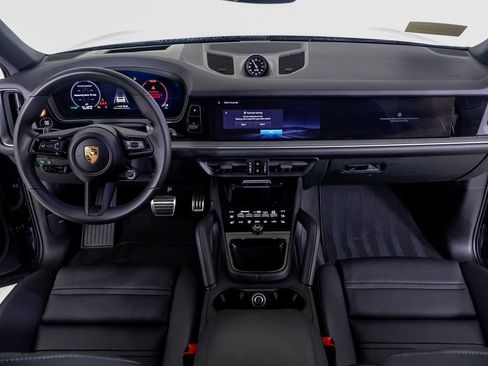 Certified 2026 Porsche Cayenne S AWD/4WD image 27