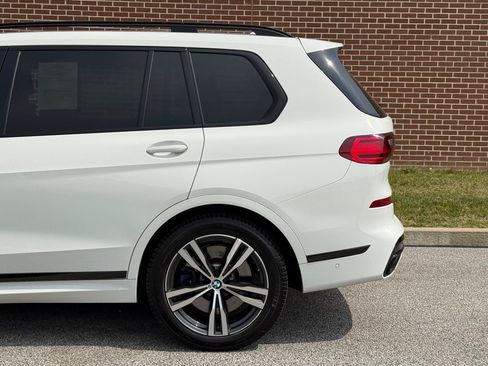 Used 2021 BMW X7 M50i AWD/4WD image 7