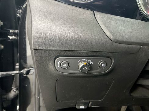 Used 2023 Buick Encore GX Select w/ Safety Package II image 17