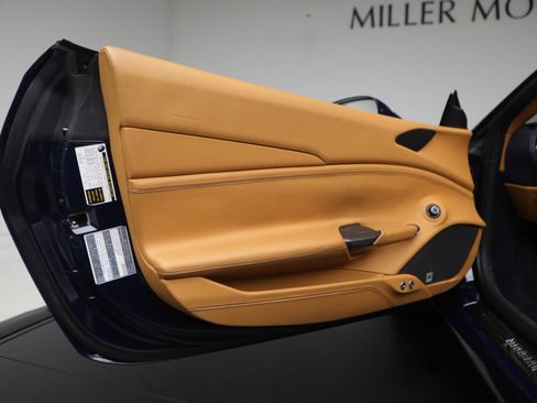 Certified 2017 Ferrari 488 Spider RWD image 39