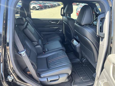 Certified 2025 Nissan Armada PRO-4X w/ Pro-4X Premium Package AWD/4WD image 16