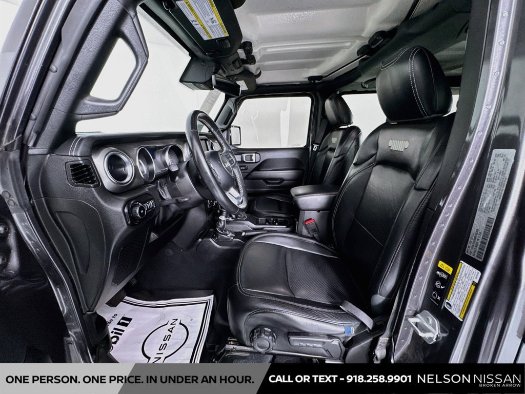 Used 2022 Jeep Wrangler Unlimited Sahara w/ Dual Top Group AWD/4WD image 22
