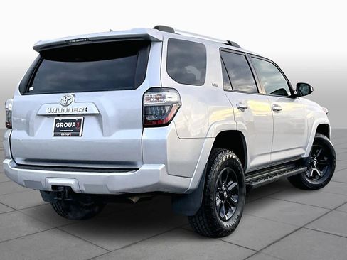 Used 2022 Toyota 4Runner SR5 image 12