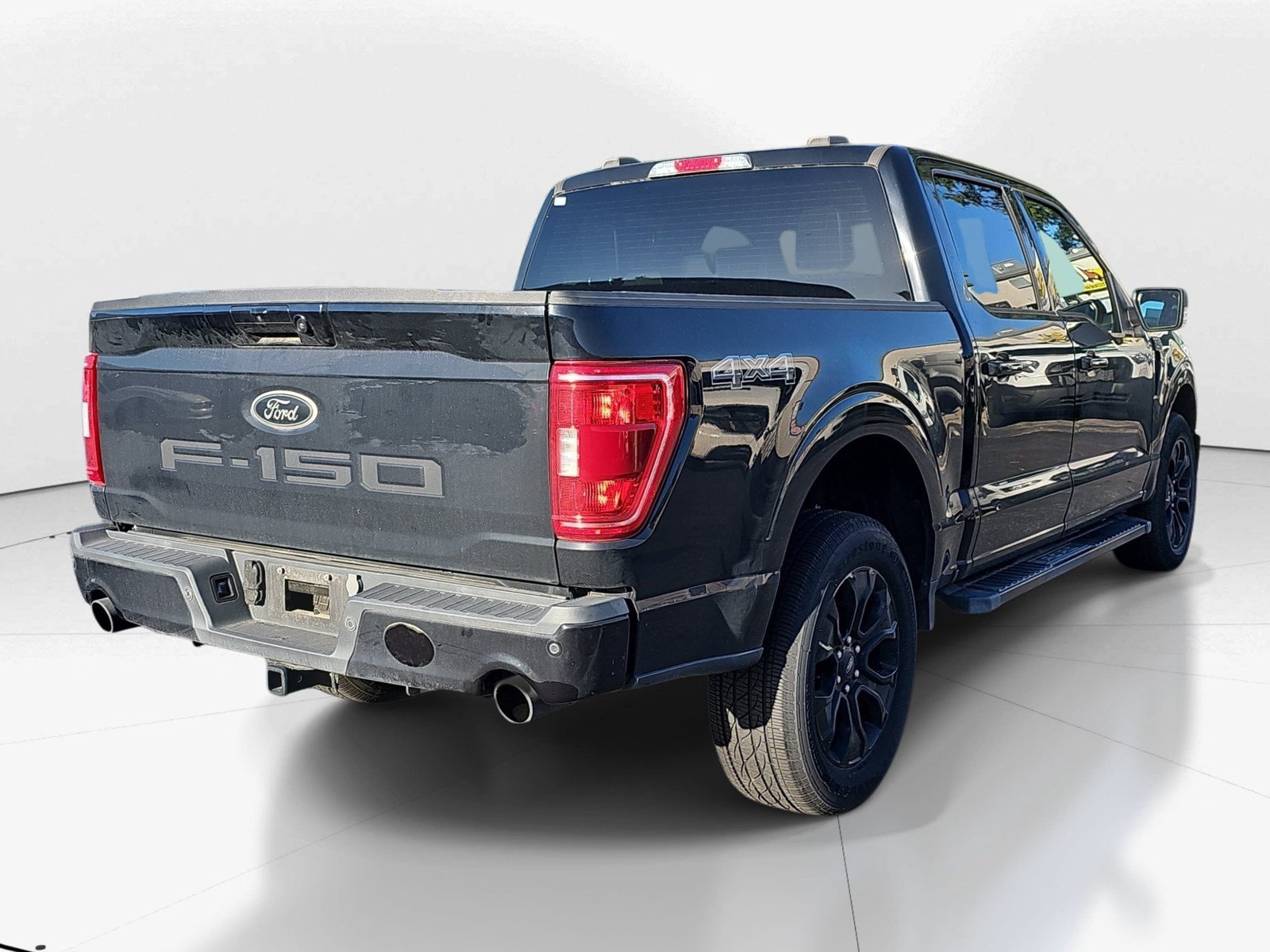 Used 2023 Ford F150 XLT w/ Equipment Group 302A High AWD/4WD image 3