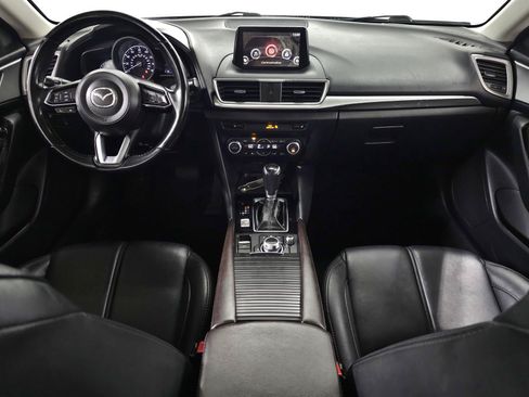 Used 2018 MAZDA MAZDA3 Touring FWD image 10