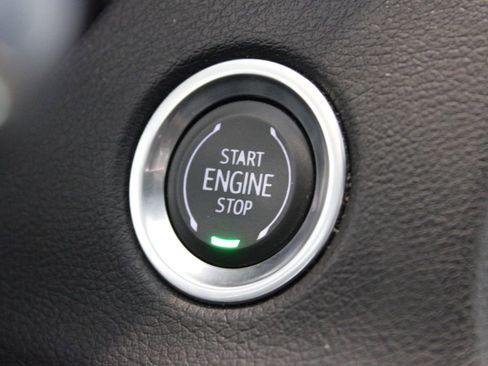 Used 2019 Cadillac XT4 Sport image 22