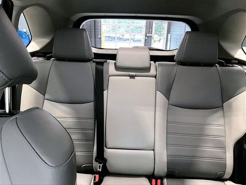 Used 2024 Toyota RAV4 XLE Premium image 16