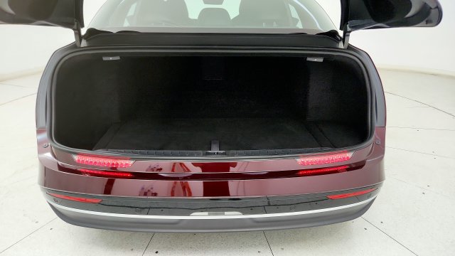 Used 2024 Lucid Air Pure RWD image 28