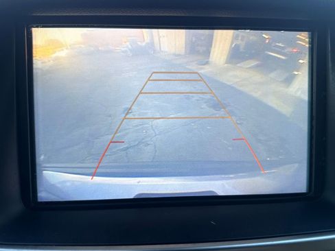 Used 2019 Chevrolet Suburban LT image 28