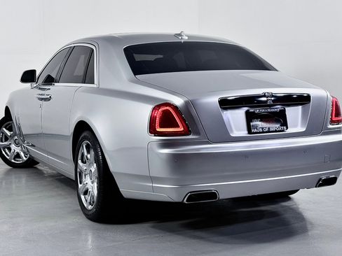 Used 2014 Rolls-Royce Ghost image 14