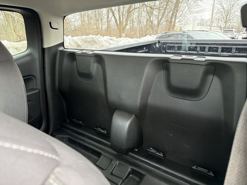 Used 2021 Chevrolet Colorado LT w/ Fleet Safety Package image 9