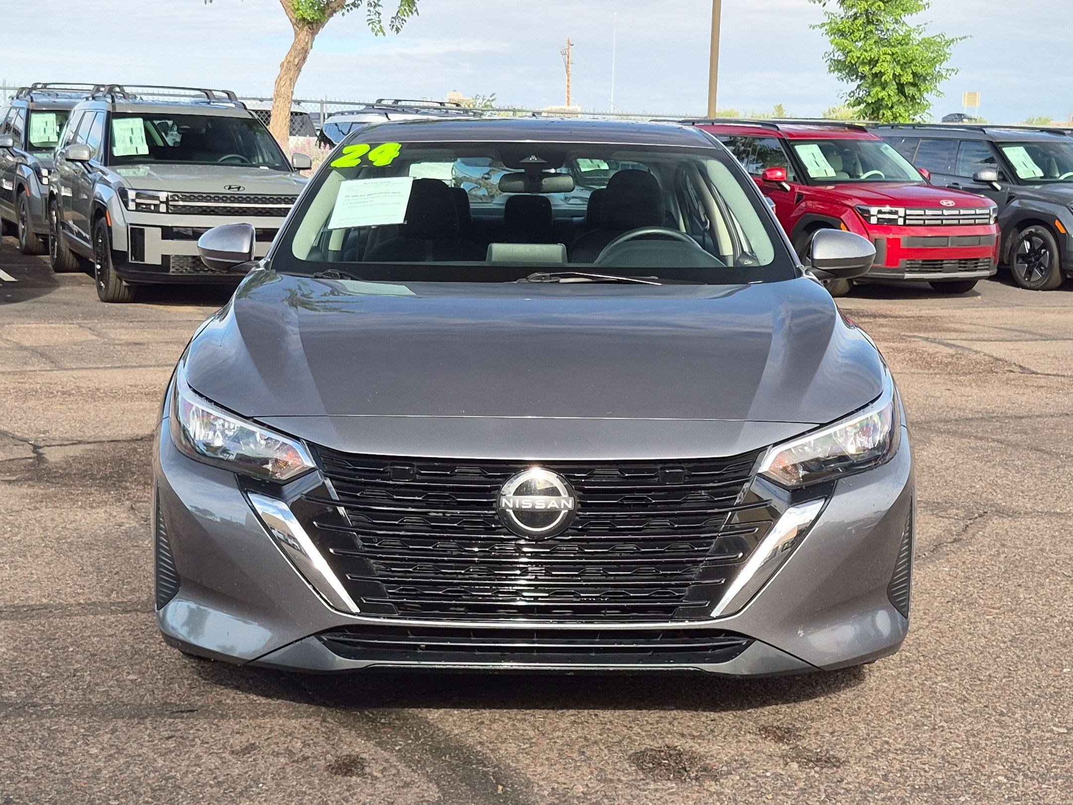 Used 2024 Nissan Sentra SV FWD image 2