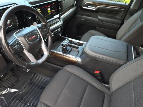 Used 2023 GMC Sierra 1500 Elevation w/ X31 Off-Road Package image 10