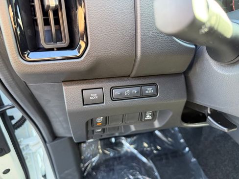 New 2026 Nissan Frontier PRO-4X w/ Pro Premium Package image 7