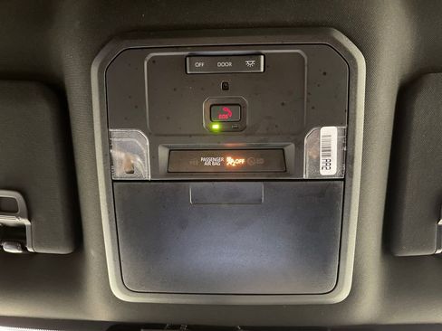 Certified 2025 Toyota Tacoma TRD Off-Road image 29