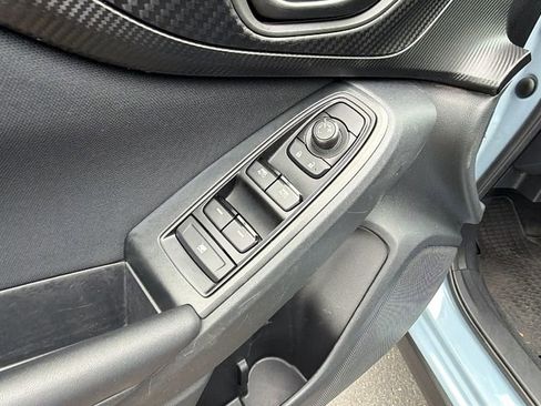 Used 2021 Subaru Crosstrek 2.0i AWD/4WD image 19