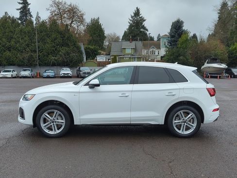 Used 2023 Audi Q5 e Premium image 2