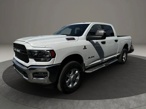 Used 2024 RAM 2500 Big Horn w/ Off Road Package AWD/4WD image 6